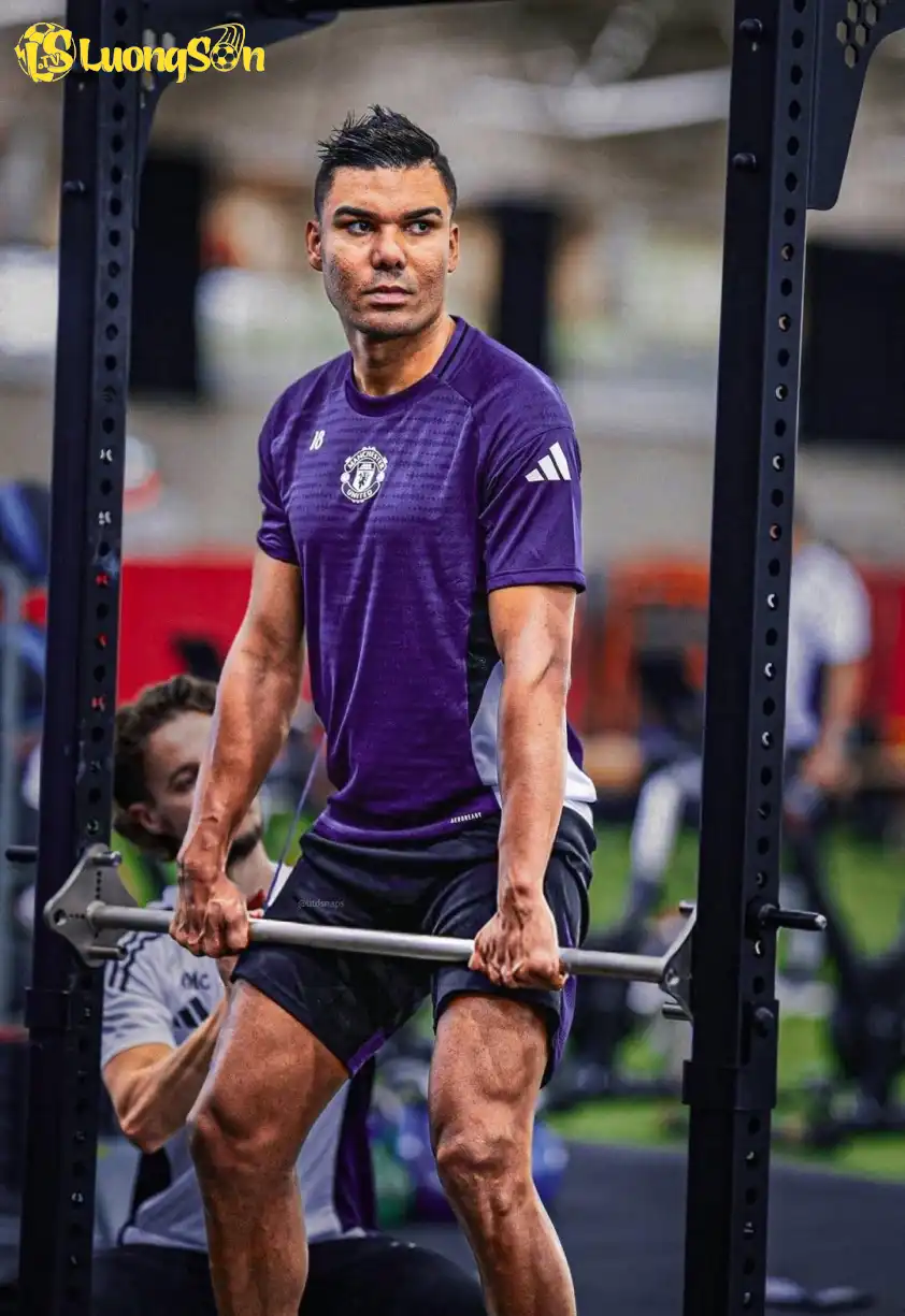 Casemiro luôn nỗ lực tập luyện để lấy lại phong độ